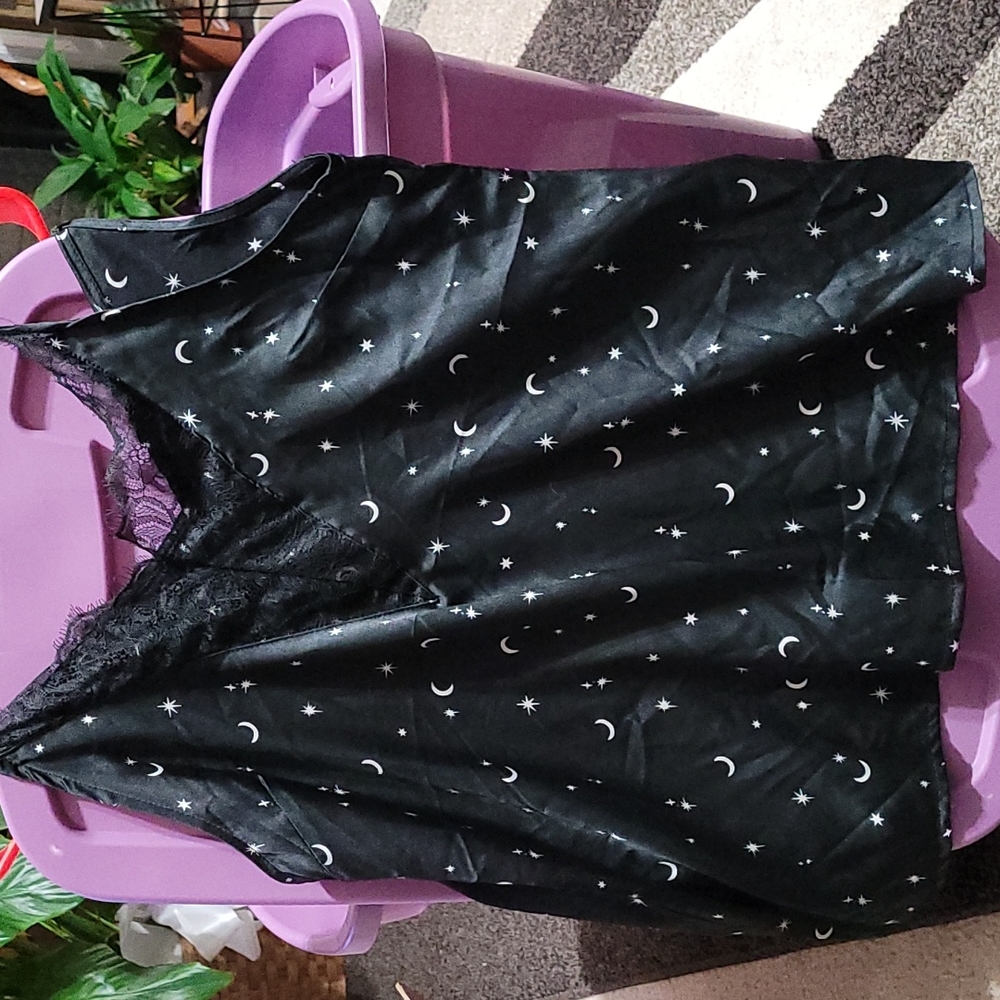 Silky tank with moon and stars